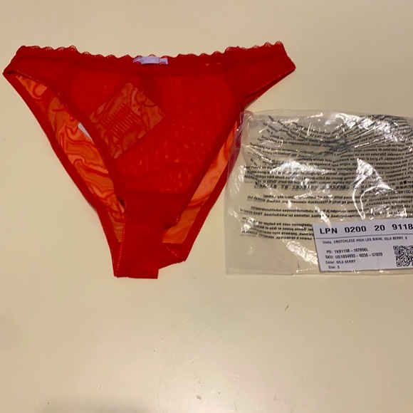 Fenty X Savage Sexy Crotchless High Leg Bikini. - Picture 2 of 4